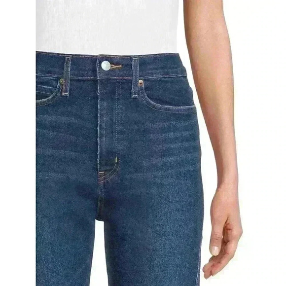 Signature by Levi Strauss Women's Heritage High Rise Straight Jeans Medium Wash - Picture 3 of 11